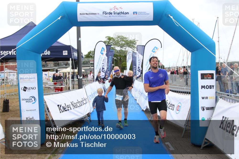 16.08.2026 - KN Förde Triathlon 2026 Markus Tischler http://msf.ph/oto/10000003 16.08.2026 12:16:07 Ziel 392, 408, 392, 408 meine-sportfotos.de