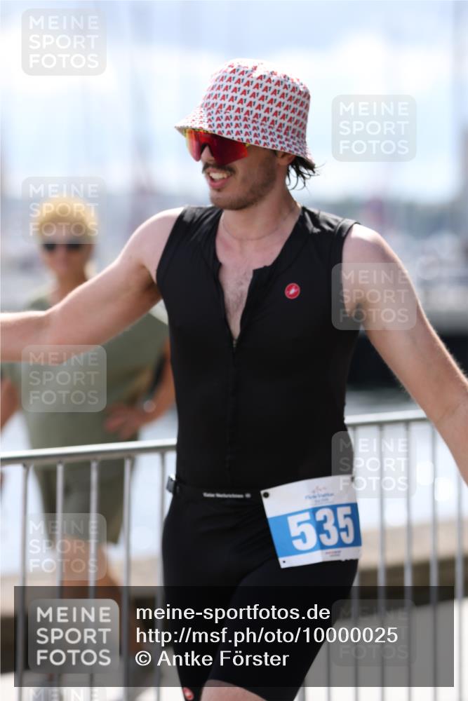 16.08.2026 - KN Förde Triathlon 2026 Antke Förster http://msf.ph/oto/10000025 16.08.2026 13:59:44 Laufen  meine-sportfotos.de