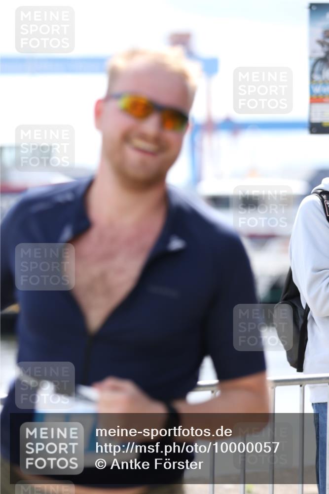 16.08.2026 - KN Förde Triathlon 2026 Antke Förster http://msf.ph/oto/10000057 16.08.2026 14:00:23 Laufen  meine-sportfotos.de