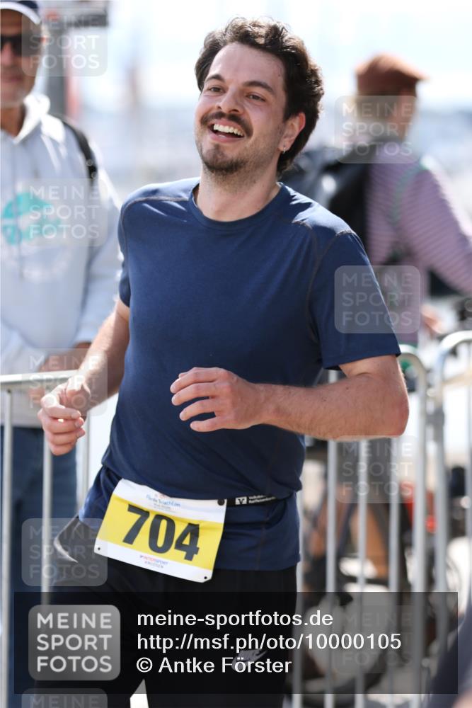 16.08.2026 - KN Förde Triathlon 2026 Antke Förster http://msf.ph/oto/10000105 16.08.2026 14:01:27 Laufen  meine-sportfotos.de