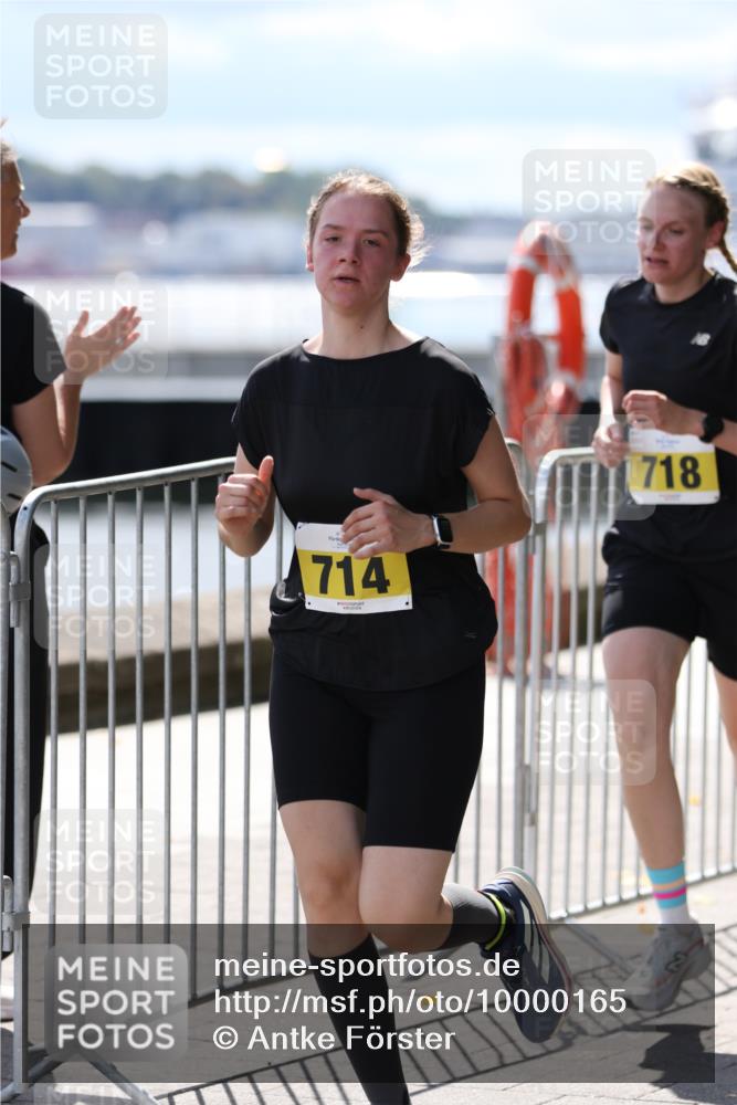 16.08.2026 - KN Förde Triathlon 2026 Antke Förster http://msf.ph/oto/10000165 16.08.2026 14:02:34 Laufen  meine-sportfotos.de