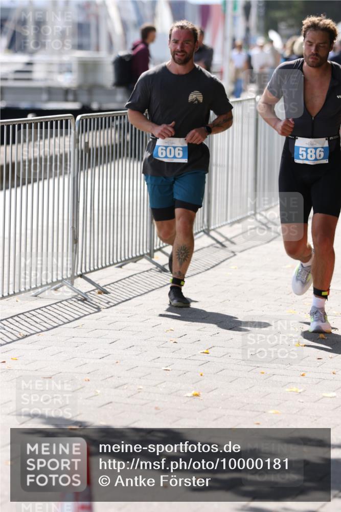 16.08.2026 - KN Förde Triathlon 2026 Antke Förster http://msf.ph/oto/10000181 16.08.2026 14:03:15 Laufen  meine-sportfotos.de