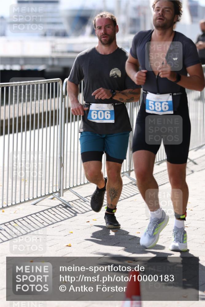 16.08.2026 - KN Förde Triathlon 2026 Antke Förster http://msf.ph/oto/10000183 16.08.2026 14:03:17 Laufen  meine-sportfotos.de