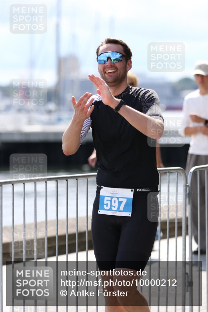 16.08.2026 - KN Förde Triathlon 2026 Antke Förster http://msf.ph/oto/10000212 16.08.2026 14:04:17 Laufen  meine-sportfotos.de