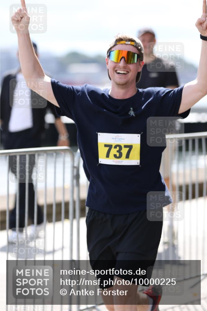 16.08.2026 - KN Förde Triathlon 2026 Antke Förster http://msf.ph/oto/10000225 16.08.2026 14:05:10 Laufen  meine-sportfotos.de