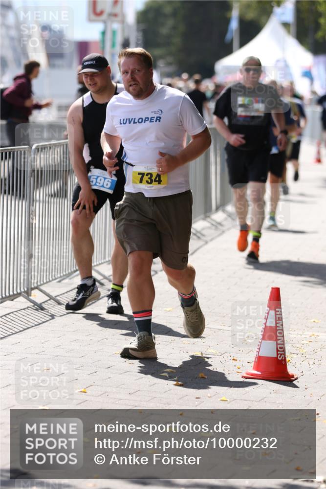16.08.2026 - KN Förde Triathlon 2026 Antke Förster http://msf.ph/oto/10000232 16.08.2026 14:05:34 Laufen  meine-sportfotos.de