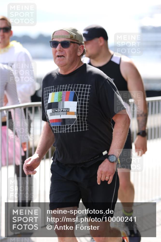16.08.2026 - KN Förde Triathlon 2026 Antke Förster http://msf.ph/oto/10000241 16.08.2026 14:05:41 Laufen  meine-sportfotos.de
