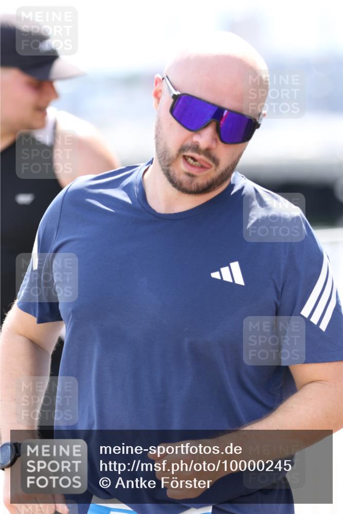 16.08.2026 - KN Förde Triathlon 2026 Antke Förster http://msf.ph/oto/10000245 16.08.2026 14:05:45 Laufen  meine-sportfotos.de