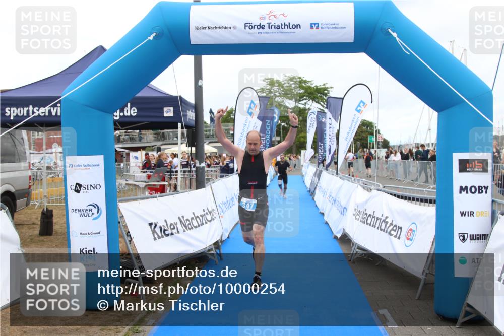 16.08.2026 - KN Förde Triathlon 2026 Markus Tischler http://msf.ph/oto/10000254 16.08.2026 12:17:13 Ziel 347, 364, 393, 421, 347, 364, 393, 421 meine-sportfotos.de