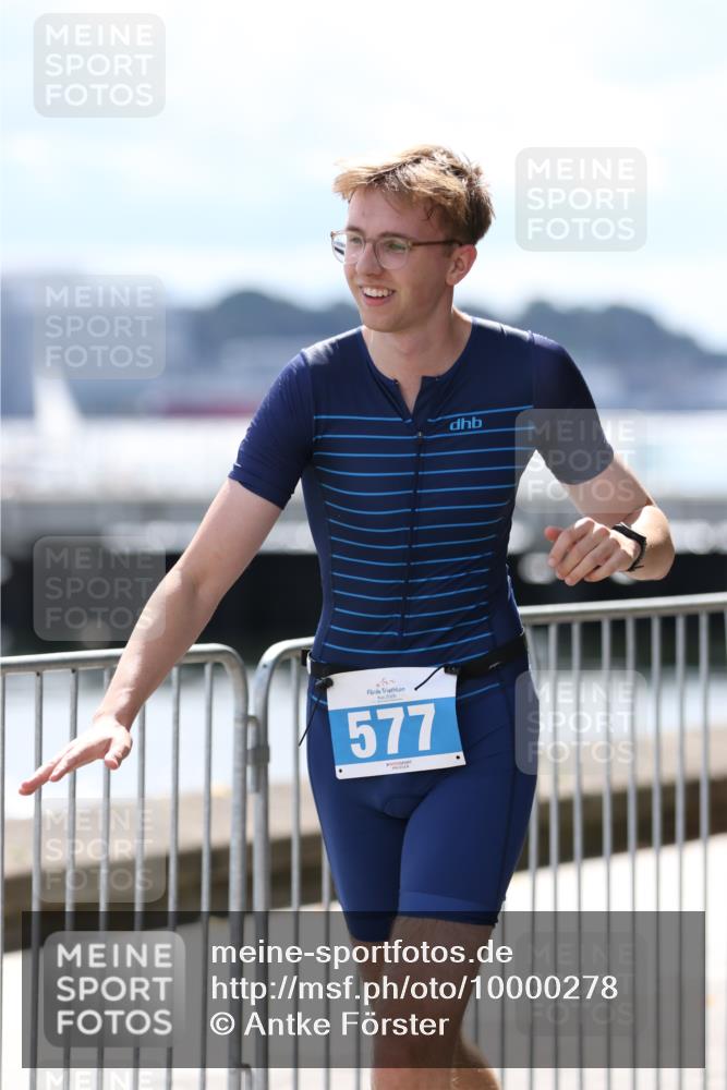16.08.2026 - KN Förde Triathlon 2026 Antke Förster http://msf.ph/oto/10000278 16.08.2026 14:06:38 Laufen  meine-sportfotos.de