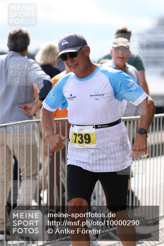 16.08.2026 - KN Förde Triathlon 2026 Antke Förster http://msf.ph/oto/10000290 16.08.2026 14:08:17 Laufen  meine-sportfotos.de