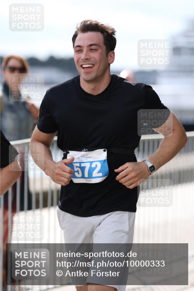 16.08.2026 - KN Förde Triathlon 2026 Antke Förster http://msf.ph/oto/10000333 16.08.2026 14:09:49 Laufen  meine-sportfotos.de