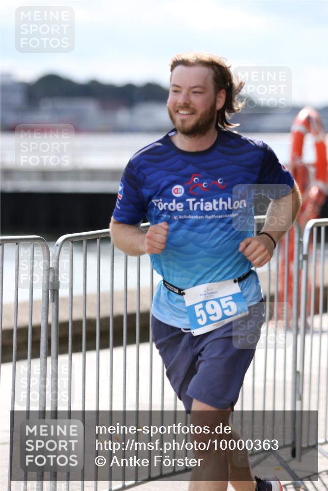 16.08.2026 - KN Förde Triathlon 2026 Antke Förster http://msf.ph/oto/10000363 16.08.2026 14:11:04 Laufen  meine-sportfotos.de