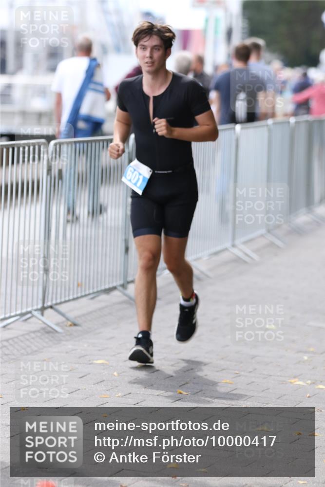 16.08.2026 - KN Förde Triathlon 2026 Antke Förster http://msf.ph/oto/10000417 16.08.2026 14:13:44 Laufen  meine-sportfotos.de