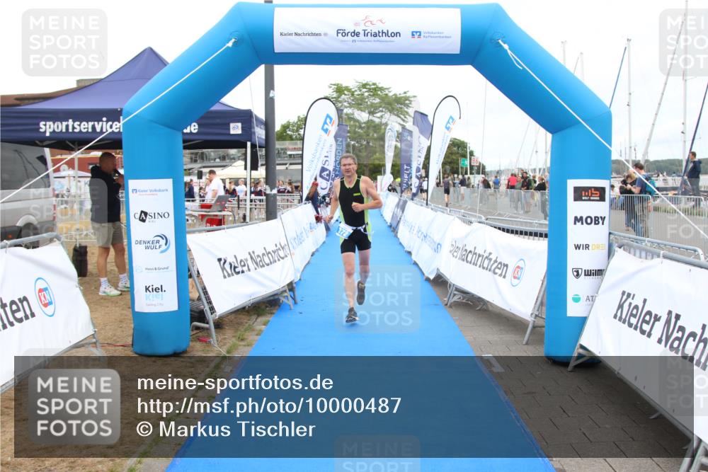 16.08.2026 - KN Förde Triathlon 2026 Markus Tischler http://msf.ph/oto/10000487 16.08.2026 12:21:10 Ziel 372, 372 meine-sportfotos.de