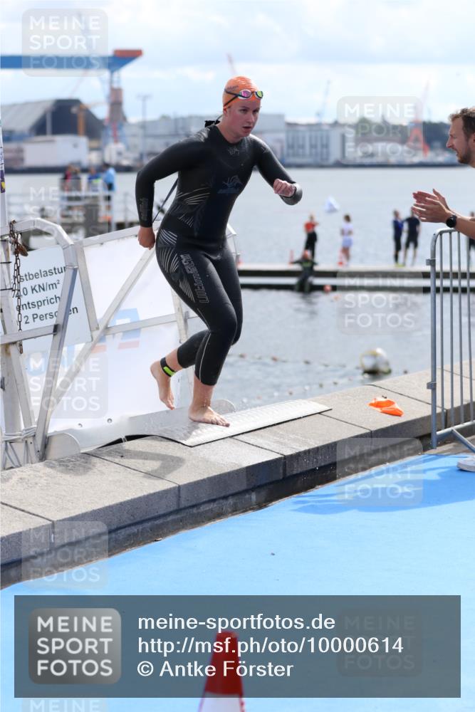 16.08.2026 - KN Förde Triathlon 2026 Antke Förster http://msf.ph/oto/10000614 16.08.2026 14:54:43 Schwimmen 19, 22, 24, 27, 28, 31, 34, 35 meine-sportfotos.de