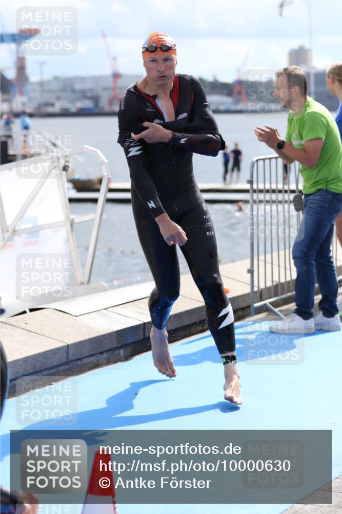 16.08.2026 - KN Förde Triathlon 2026 Antke Förster http://msf.ph/oto/10000630 16.08.2026 14:54:55 Schwimmen 22, 24, 31, 19, 26, 27, 28, 30, 34, 35, 36 meine-sportfotos.de