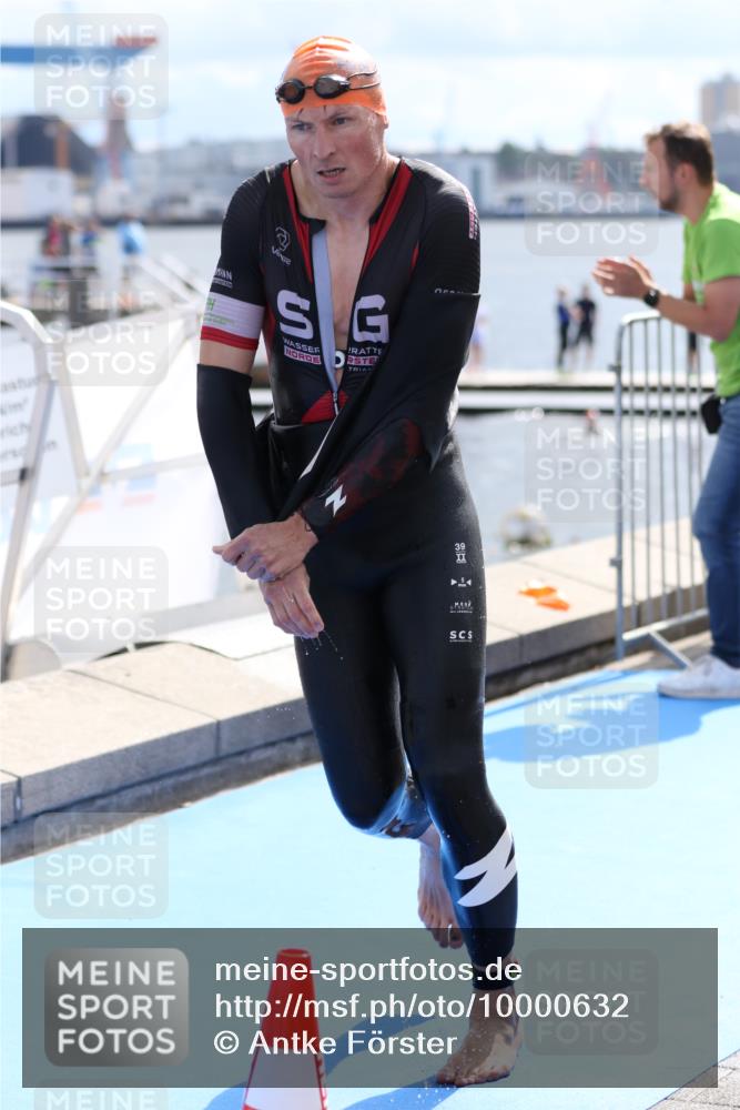 16.08.2026 - KN Förde Triathlon 2026 Antke Förster http://msf.ph/oto/10000632 16.08.2026 14:54:56 Schwimmen 22, 24, 31, 34, 19, 26, 27, 28, 30, 34, 35, 36 meine-sportfotos.de