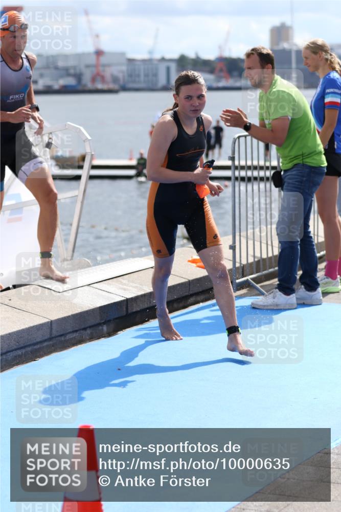 16.08.2026 - KN Förde Triathlon 2026 Antke Förster http://msf.ph/oto/10000635 16.08.2026 14:54:59 Schwimmen 22, 24, 31, 34, 19, 25, 26, 27, 28, 30, 35, 36, 37 meine-sportfotos.de