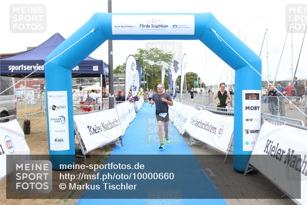 16.08.2026 - KN Förde Triathlon 2026 Markus Tischler http://msf.ph/oto/10000660 16.08.2026 12:22:56 Ziel 400, 409, 400, 409 meine-sportfotos.de