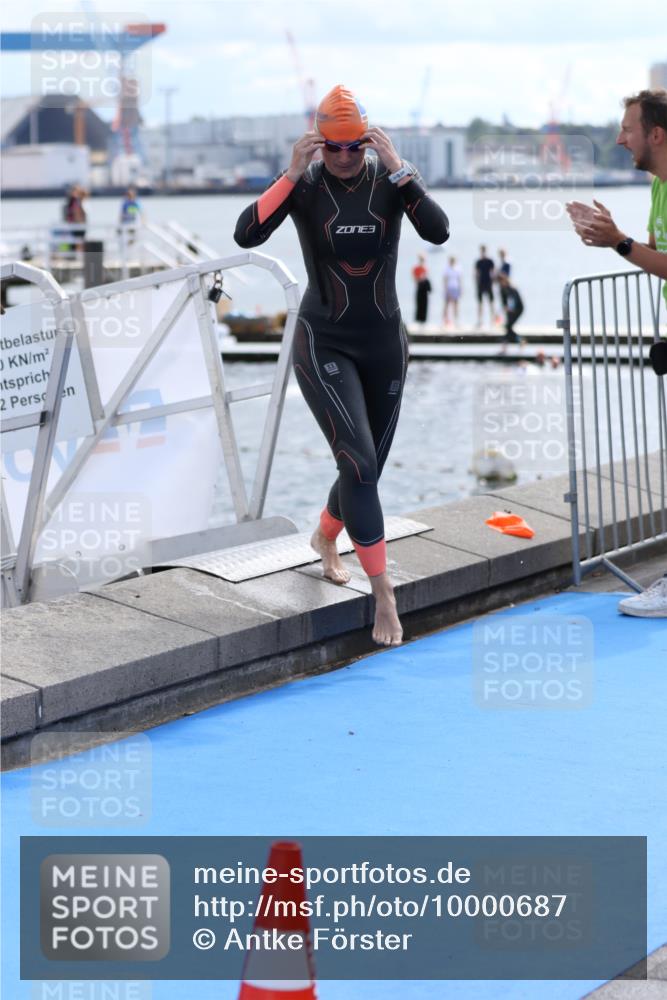 16.08.2026 - KN Förde Triathlon 2026 Antke Förster http://msf.ph/oto/10000687 16.08.2026 14:55:58 Schwimmen 18, 23, 29, 17, 32 meine-sportfotos.de