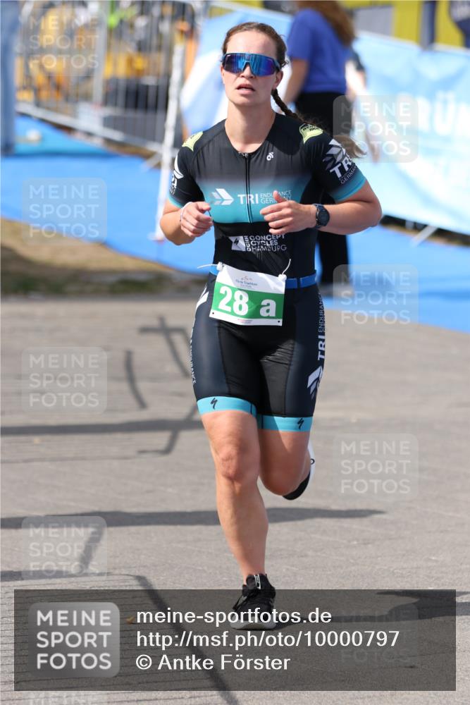 16.08.2026 - KN Förde Triathlon 2026 Antke Förster http://msf.ph/oto/10000797 16.08.2026 15:08:02 Laufen  meine-sportfotos.de