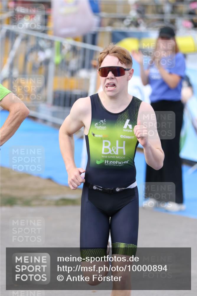 16.08.2026 - KN Förde Triathlon 2026 Antke Förster http://msf.ph/oto/10000894 16.08.2026 15:25:43 Laufen  meine-sportfotos.de