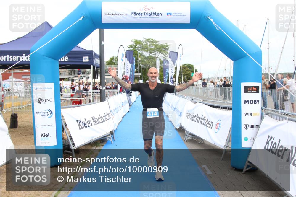 16.08.2026 - KN Förde Triathlon 2026 Markus Tischler http://msf.ph/oto/10000909 16.08.2026 12:25:45 Ziel 414, 417, 414, 417 meine-sportfotos.de