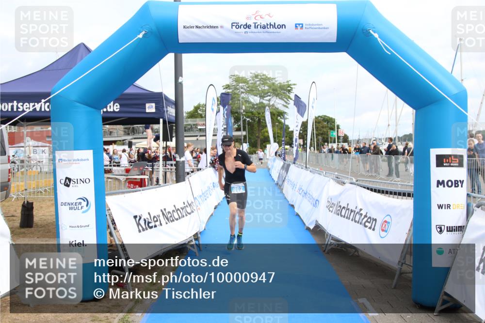 16.08.2026 - KN Förde Triathlon 2026 Markus Tischler http://msf.ph/oto/10000947 16.08.2026 12:26:41 Ziel 802, 802 meine-sportfotos.de
