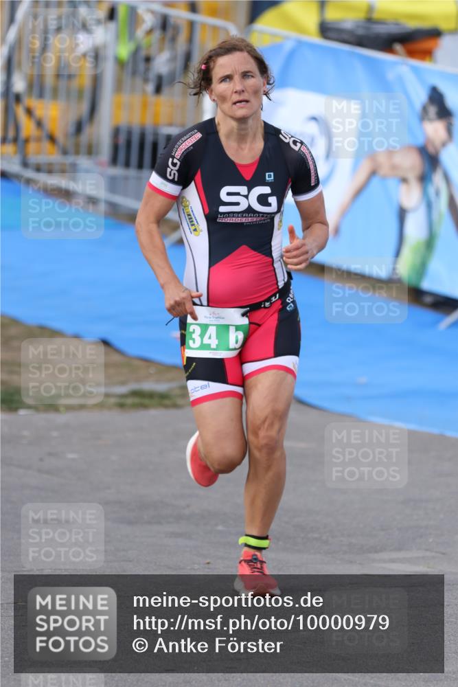 16.08.2026 - KN Förde Triathlon 2026 Antke Förster http://msf.ph/oto/10000979 16.08.2026 15:32:16 Laufen  meine-sportfotos.de