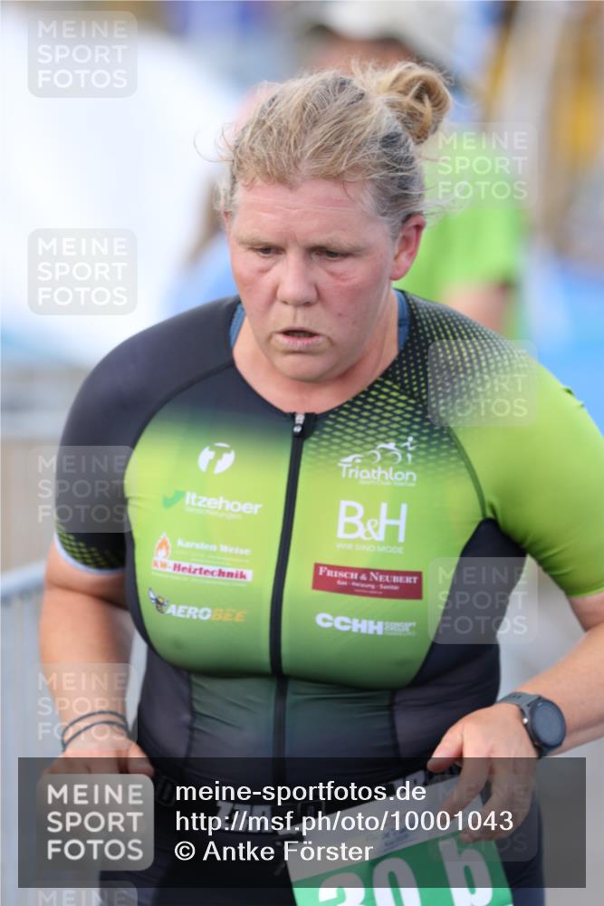 16.08.2026 - KN Förde Triathlon 2026 Antke Förster http://msf.ph/oto/10001043 16.08.2026 15:34:46 Laufen  meine-sportfotos.de