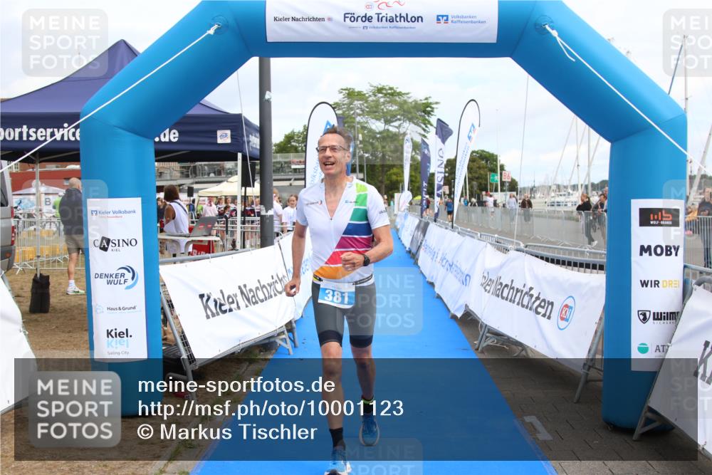 16.08.2026 - KN Förde Triathlon 2026 Markus Tischler http://msf.ph/oto/10001123 16.08.2026 12:27:48 Ziel 381, 384, 425, 381, 384, 425 meine-sportfotos.de