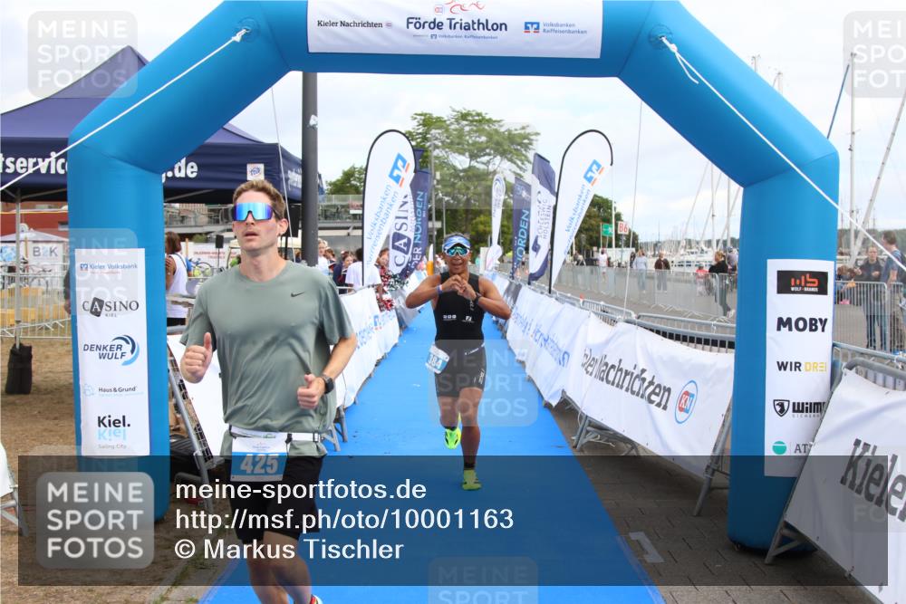 16.08.2026 - KN Förde Triathlon 2026 Markus Tischler http://msf.ph/oto/10001163 16.08.2026 12:27:53 Ziel 381, 384, 425, 381, 384, 425 meine-sportfotos.de