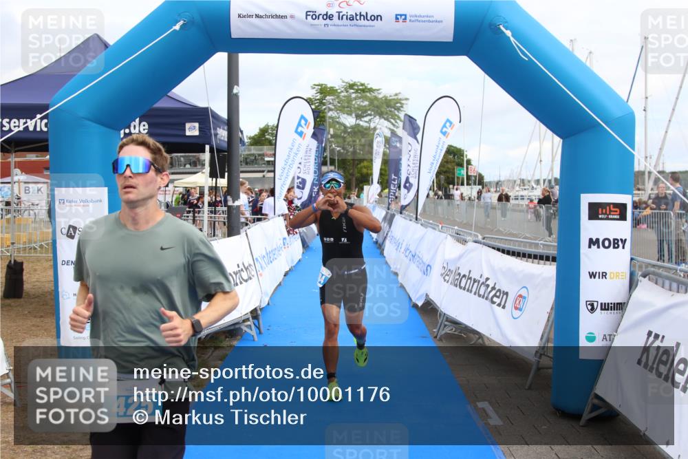 16.08.2026 - KN Förde Triathlon 2026 Markus Tischler http://msf.ph/oto/10001176 16.08.2026 12:27:53 Ziel 381, 384, 425, 381, 384, 425 meine-sportfotos.de