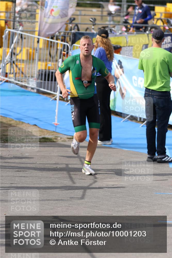 16.08.2026 - KN Förde Triathlon 2026 Antke Förster http://msf.ph/oto/10001203 16.08.2026 15:56:50 Laufen  meine-sportfotos.de