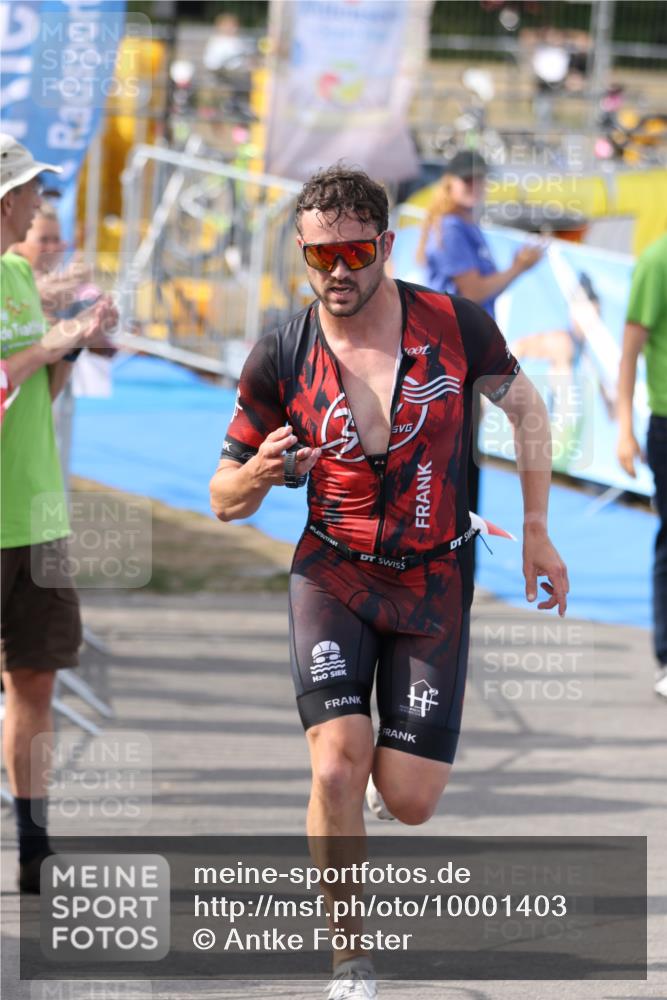16.08.2026 - KN Förde Triathlon 2026 Antke Förster http://msf.ph/oto/10001403 16.08.2026 16:13:27 Laufen  meine-sportfotos.de