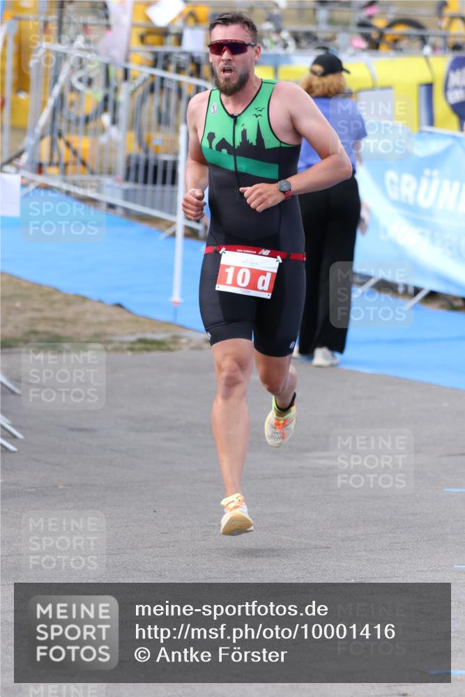 16.08.2026 - KN Förde Triathlon 2026 Antke Förster http://msf.ph/oto/10001416 16.08.2026 16:15:01 Laufen  meine-sportfotos.de