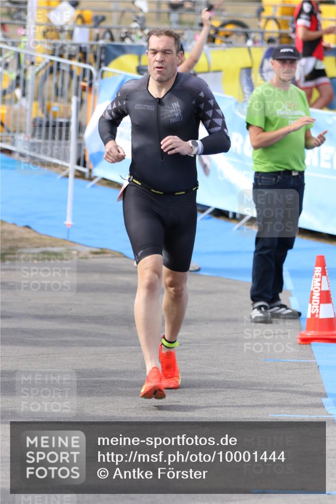 16.08.2026 - KN Förde Triathlon 2026 Antke Förster http://msf.ph/oto/10001444 16.08.2026 16:15:50 Laufen  meine-sportfotos.de