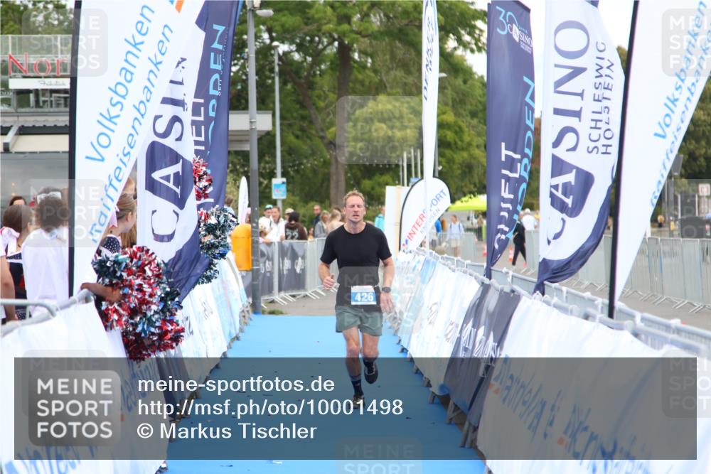 16.08.2026 - KN Förde Triathlon 2026 Markus Tischler http://msf.ph/oto/10001498 16.08.2026 12:31:26 Ziel 426, 426 meine-sportfotos.de