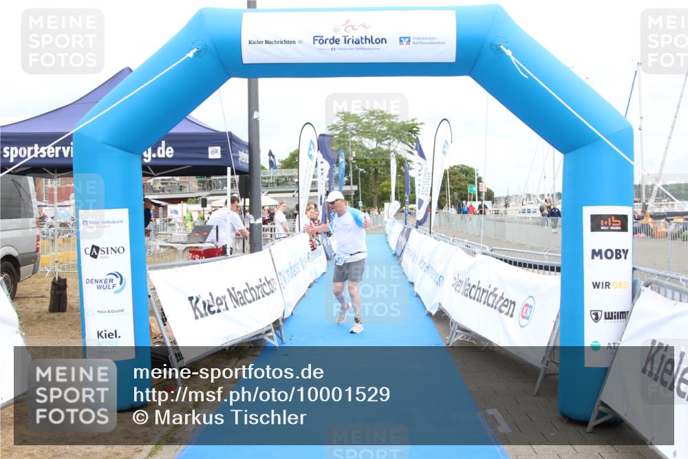 16.08.2026 - KN Förde Triathlon 2026 Markus Tischler http://msf.ph/oto/10001529 16.08.2026 12:33:08 Ziel 427, 427 meine-sportfotos.de