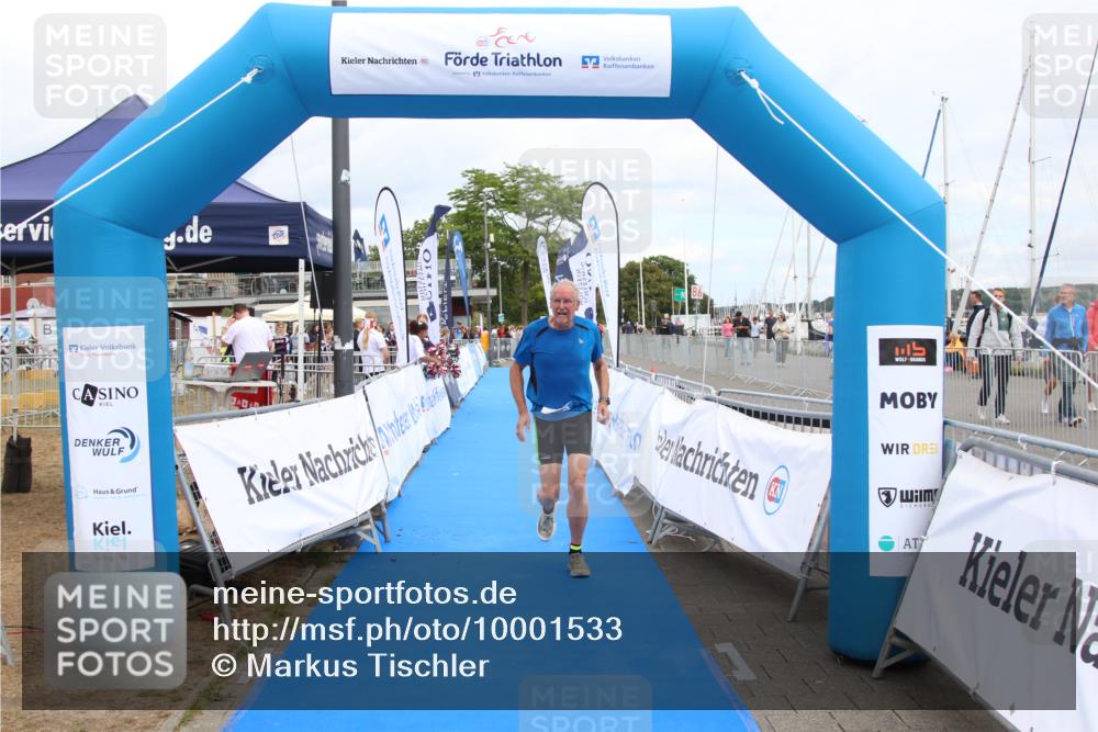 16.08.2026 - KN Förde Triathlon 2026 Markus Tischler http://msf.ph/oto/10001533 16.08.2026 12:33:56 Ziel 803, 803 meine-sportfotos.de