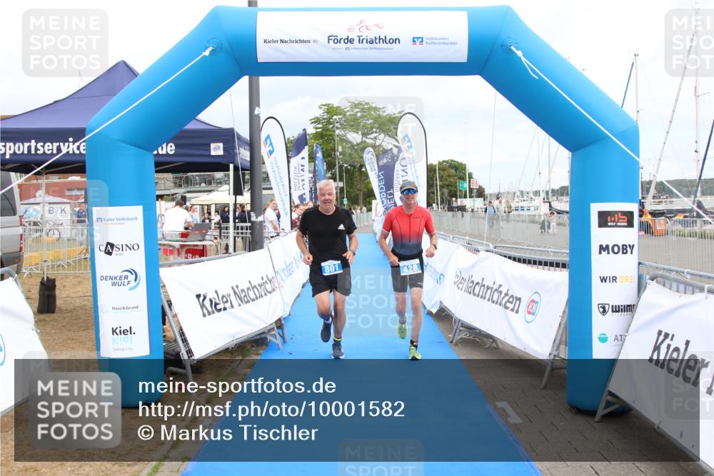 16.08.2026 - KN Förde Triathlon 2026 Markus Tischler http://msf.ph/oto/10001582 16.08.2026 12:36:04 Ziel 428, 801, 428, 801 meine-sportfotos.de