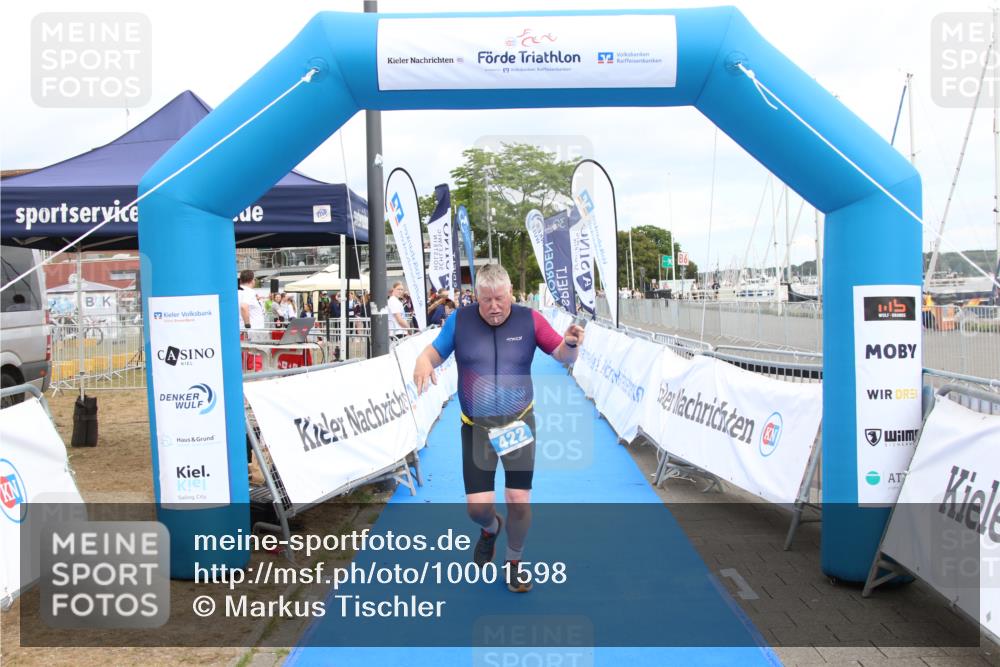 16.08.2026 - KN Förde Triathlon 2026 Markus Tischler http://msf.ph/oto/10001598 16.08.2026 12:36:58 Ziel 422, 422 meine-sportfotos.de