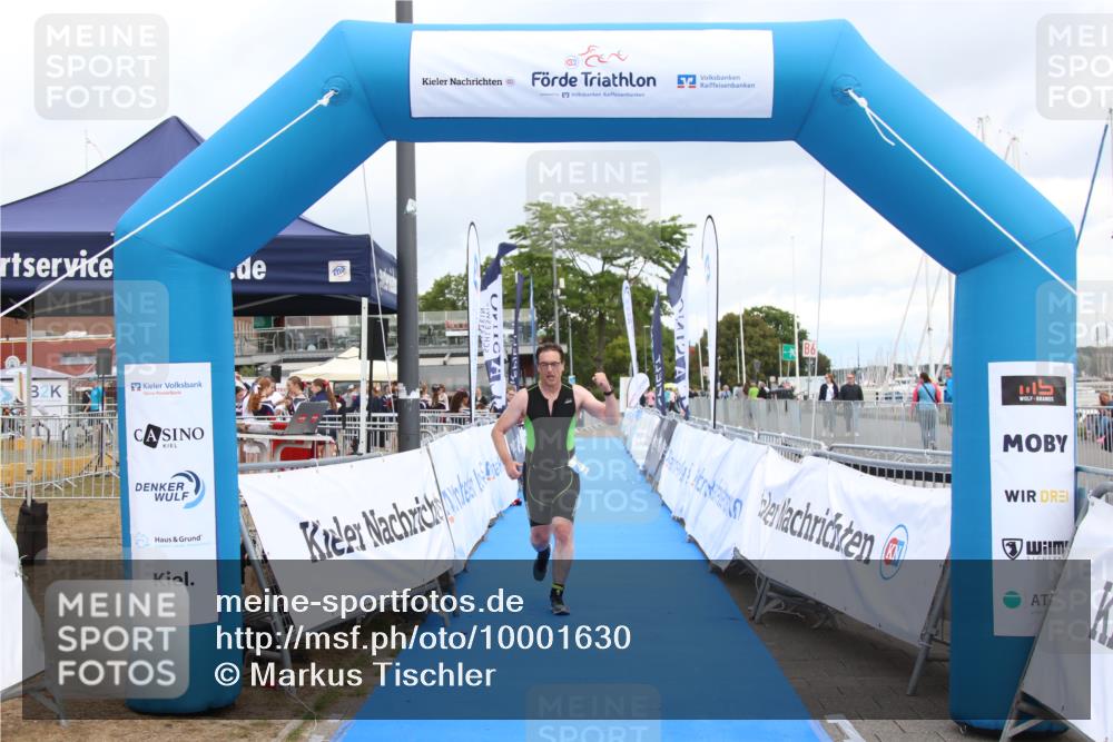 16.08.2026 - KN Förde Triathlon 2026 Markus Tischler http://msf.ph/oto/10001630 16.08.2026 12:47:38 Ziel 424, 424 meine-sportfotos.de