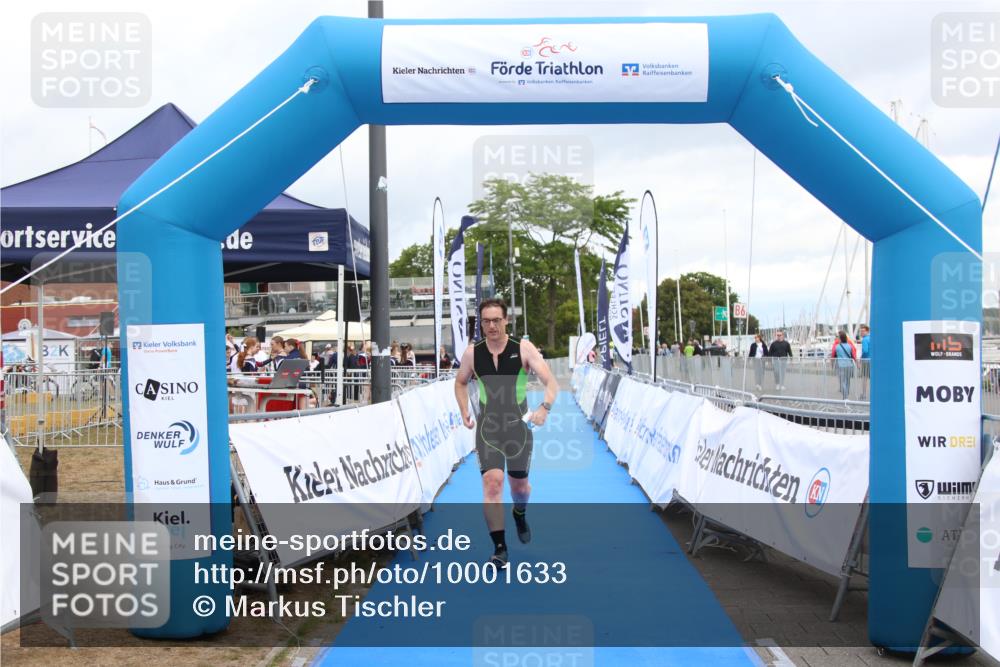 16.08.2026 - KN Förde Triathlon 2026 Markus Tischler http://msf.ph/oto/10001633 16.08.2026 12:47:39 Ziel 424, 424 meine-sportfotos.de
