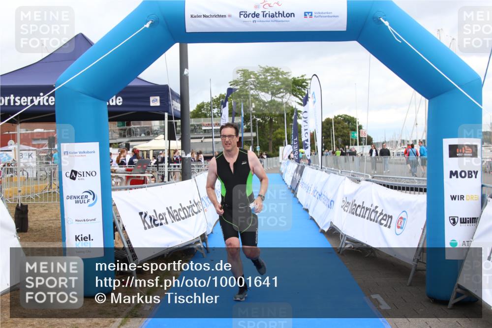 16.08.2026 - KN Förde Triathlon 2026 Markus Tischler http://msf.ph/oto/10001641 16.08.2026 12:47:40 Ziel 424, 424 meine-sportfotos.de