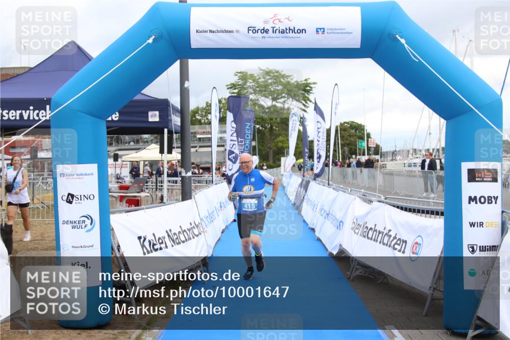 16.08.2026 - KN Förde Triathlon 2026 Markus Tischler http://msf.ph/oto/10001647 16.08.2026 12:48:25 Ziel 415, 415 meine-sportfotos.de