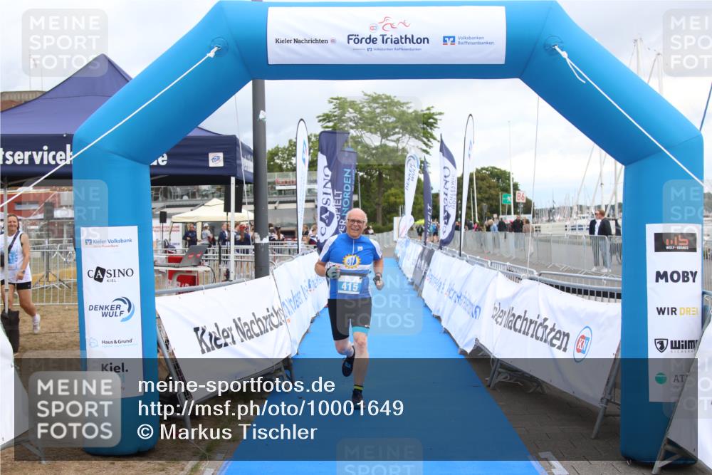 16.08.2026 - KN Förde Triathlon 2026 Markus Tischler http://msf.ph/oto/10001649 16.08.2026 12:48:25 Ziel 415, 415 meine-sportfotos.de