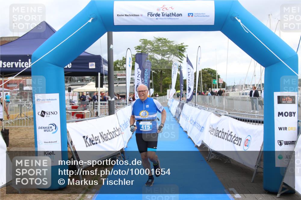 16.08.2026 - KN Förde Triathlon 2026 Markus Tischler http://msf.ph/oto/10001654 16.08.2026 12:48:26 Ziel 415, 415 meine-sportfotos.de
