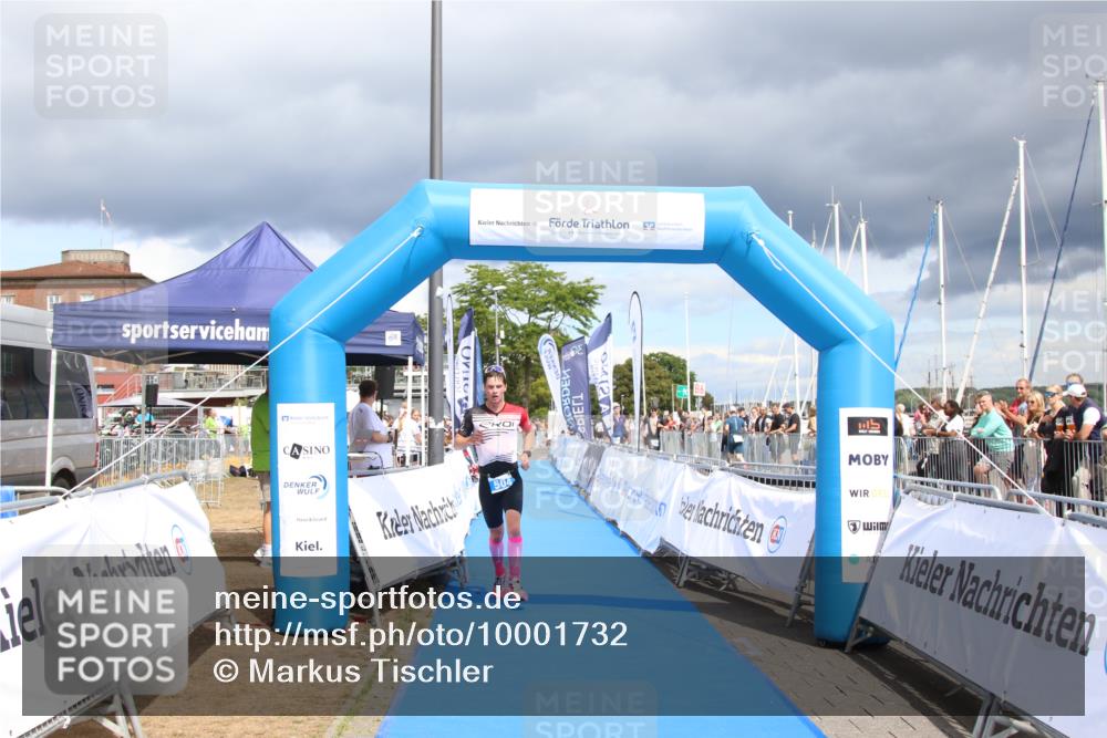 16.08.2026 - KN Förde Triathlon 2026 Markus Tischler http://msf.ph/oto/10001732 16.08.2026 13:36:51 Ziel 504, 504 meine-sportfotos.de